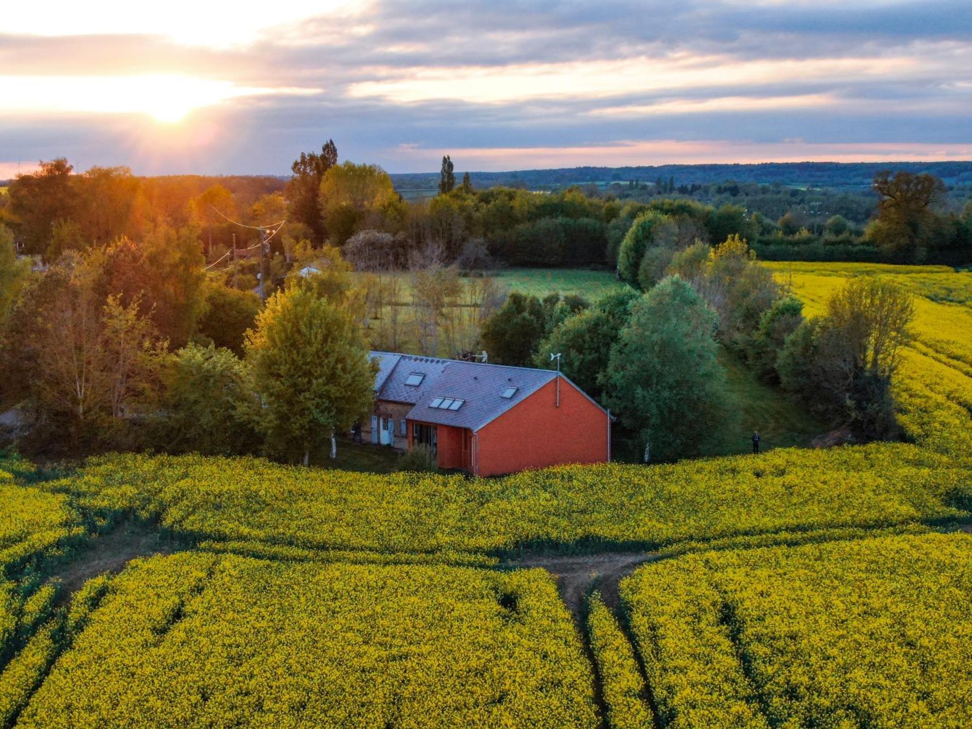 Au Bouton Dort Bed & Breakfast Sainte-Gauburge-Sainte-Colombe Eksteriør bilde